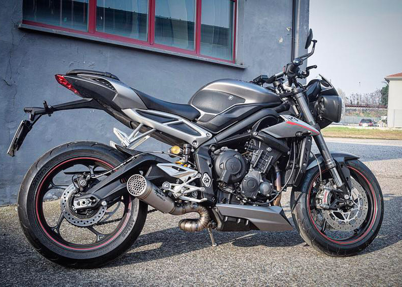 Spark triumph street triple 765 deals